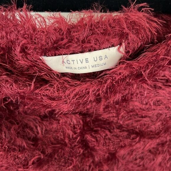 Active USA 2 Piece Off The Shoulder Long Sleeve Crop Top And Skirt Outfit - Picture 3 of 4